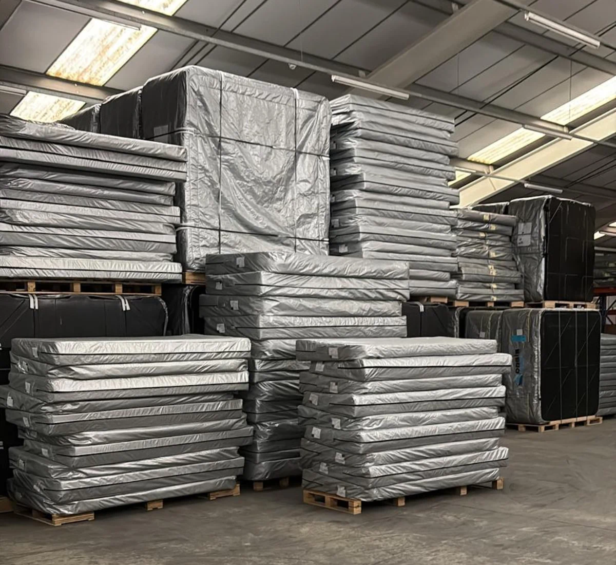 Hot Tubs and Hot Tub Covers Near Me Warehouse